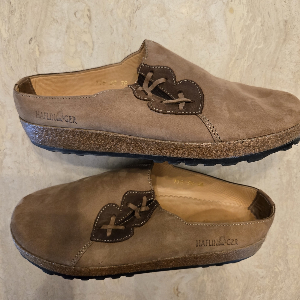 Haflinger Women's Camel Brown Nubuck/Ultrasuade Leather Clog Shoes. Size 38.